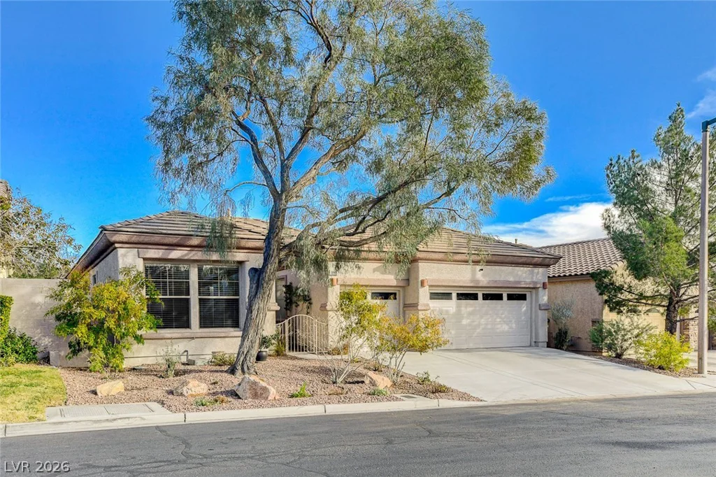 3290 Squire, Las Vegas, NV 89135