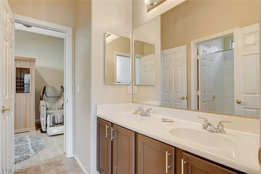 3290 Squire, Las Vegas, NV 89135