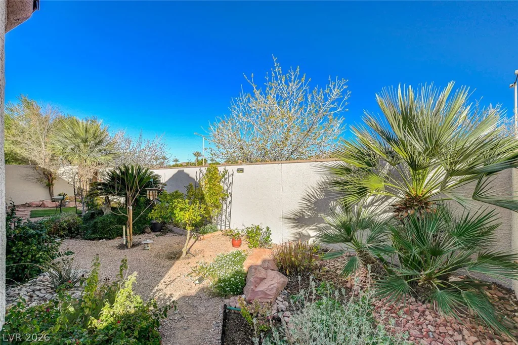 3290 Squire, Las Vegas, NV 89135