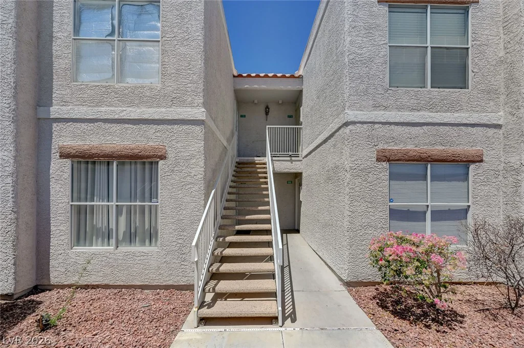6800 Lake Mead, Las Vegas, NV 89156