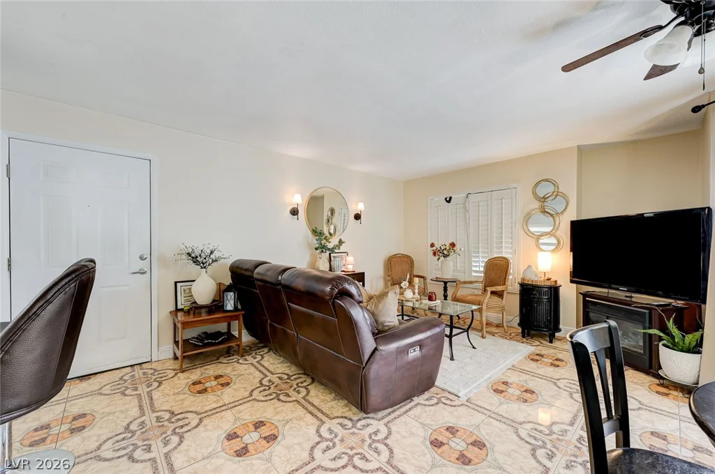 6800 Lake Mead, Las Vegas, NV 89156