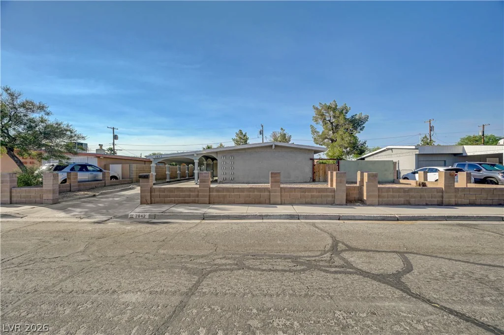 2842 Webb, North Las Vegas, NV 89030