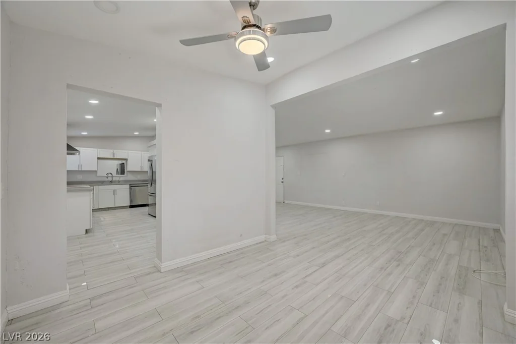 2842 Webb, North Las Vegas, NV 89030