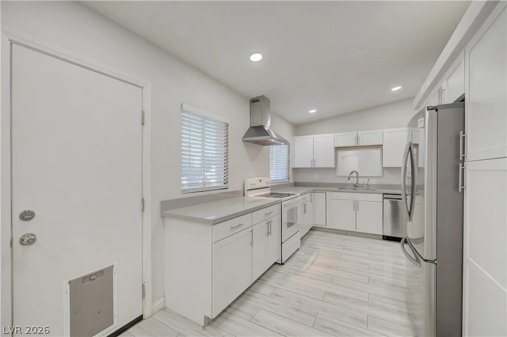 2842 Webb, North Las Vegas, NV 89030