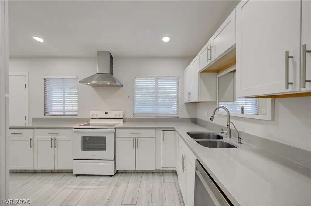 2842 Webb, North Las Vegas, NV 89030