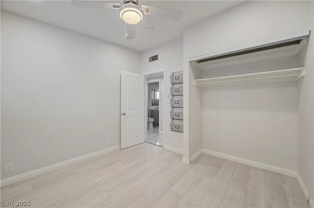 2842 Webb, North Las Vegas, NV 89030