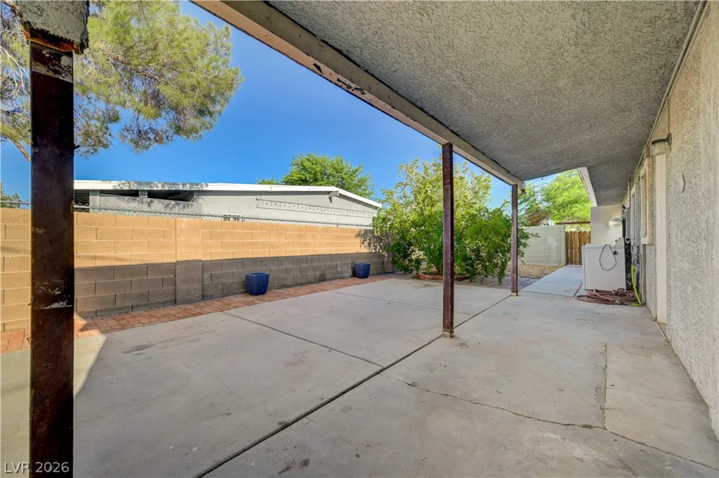 2842 Webb, North Las Vegas, NV 89030
