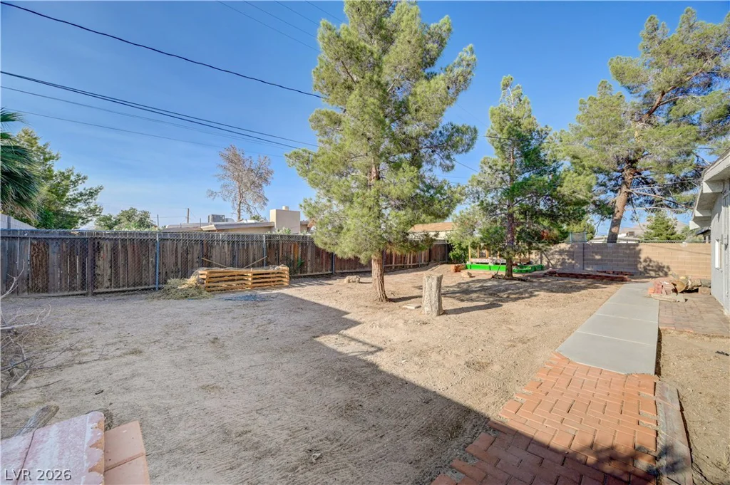 2842 Webb, North Las Vegas, NV 89030