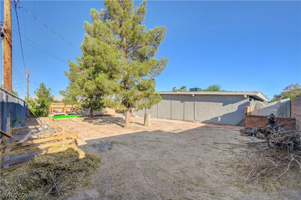 2842 Webb, North Las Vegas, NV 89030