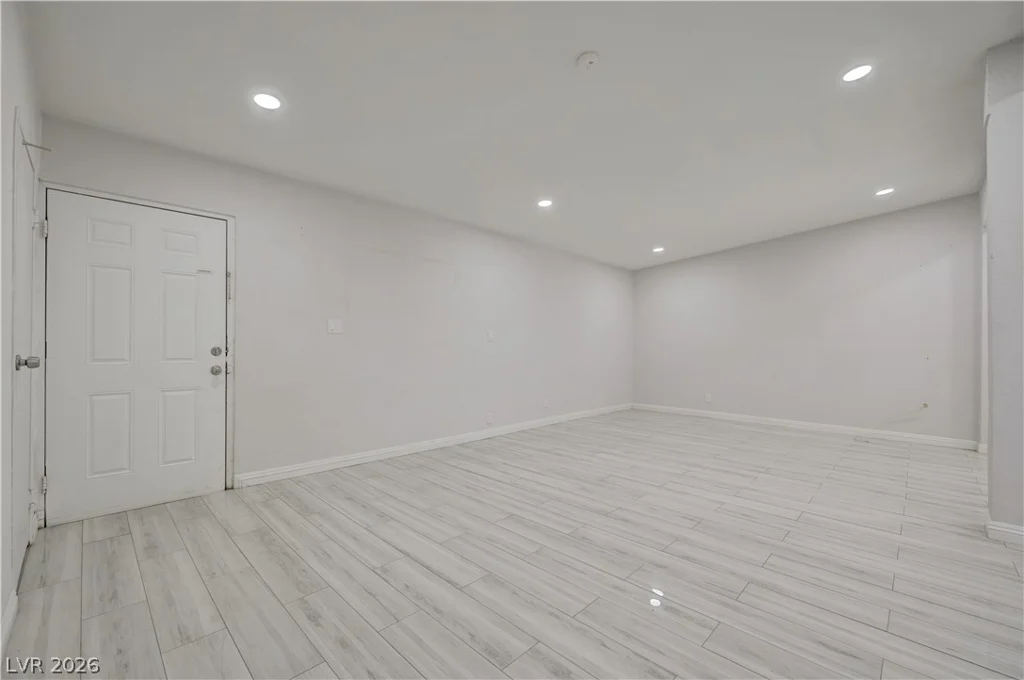 2842 Webb, North Las Vegas, NV 89030