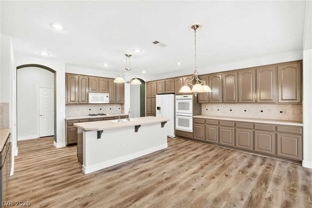 7220 Lake Farm, Las Vegas, NV 89131