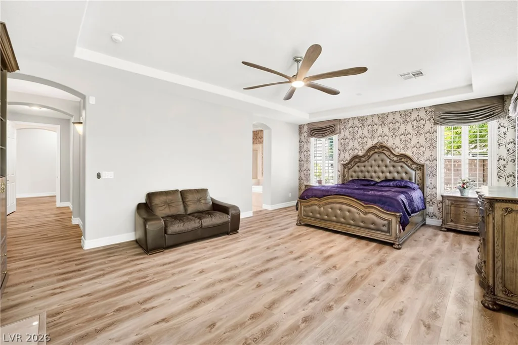 7220 Lake Farm, Las Vegas, NV 89131