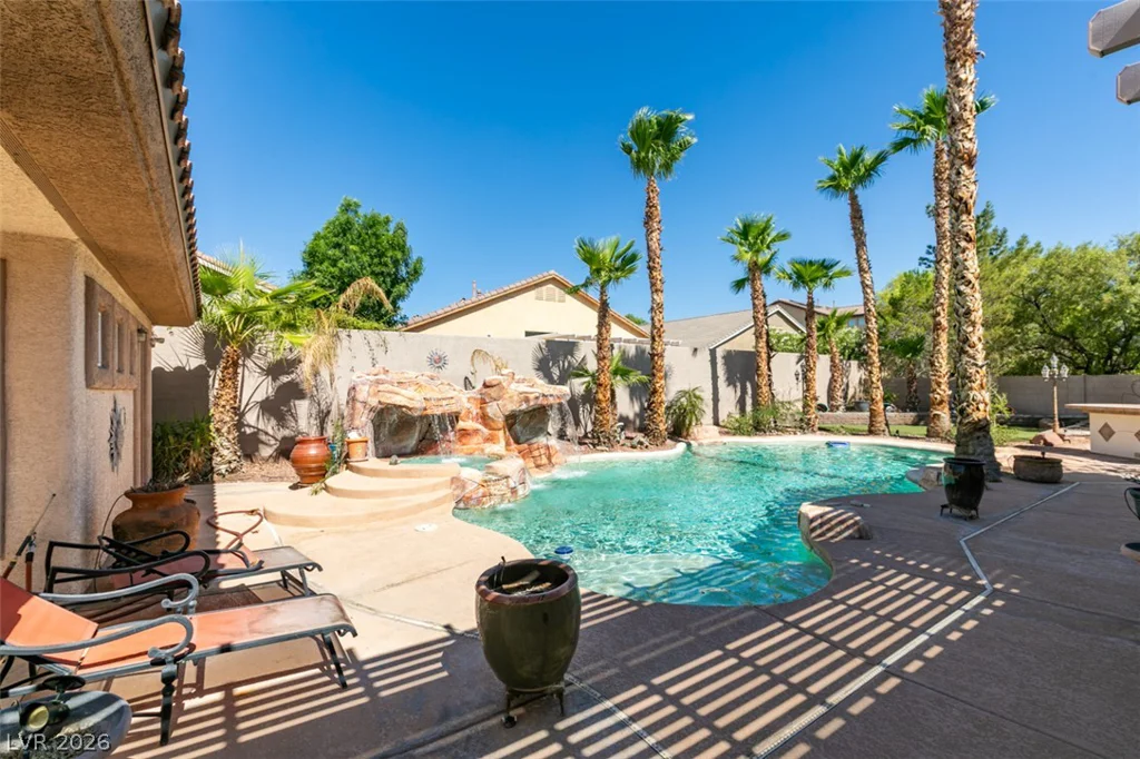 10515 San Palatina, Las Vegas, NV 89141