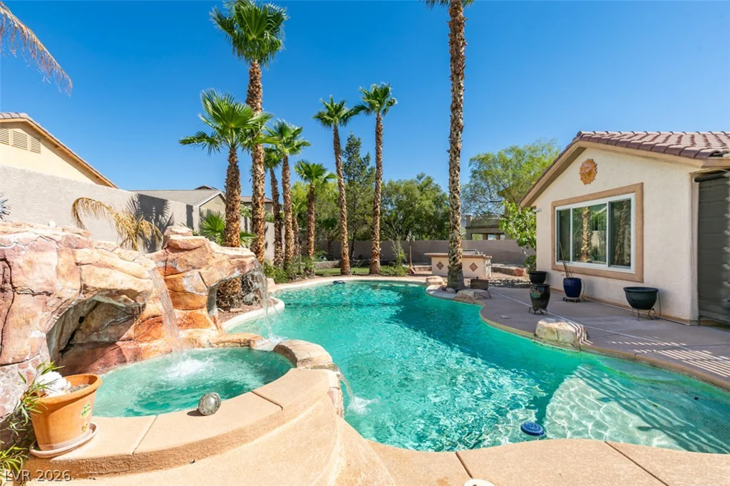 10515 San Palatina, Las Vegas, NV 89141