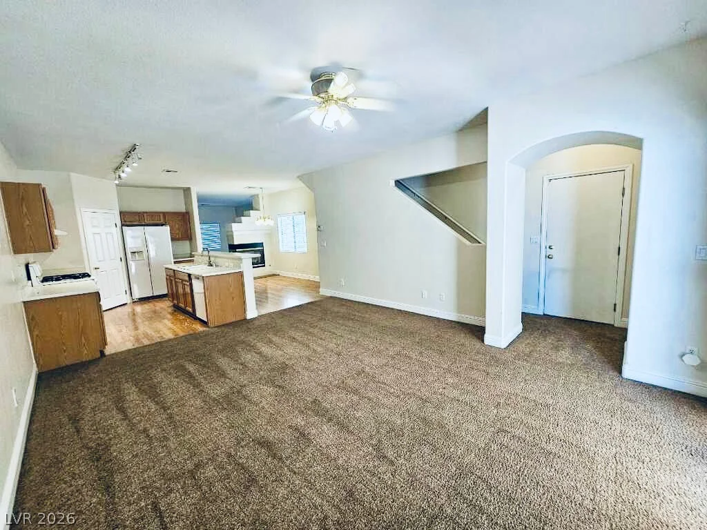 5953 Crumbling Ridge, Henderson, NV 89011