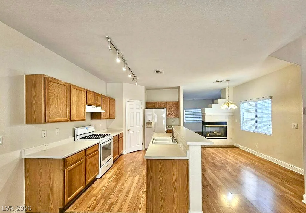 5953 Crumbling Ridge, Henderson, NV 89011
