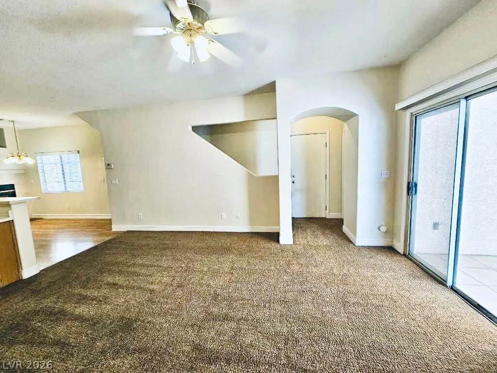 5953 Crumbling Ridge, Henderson, NV 89011