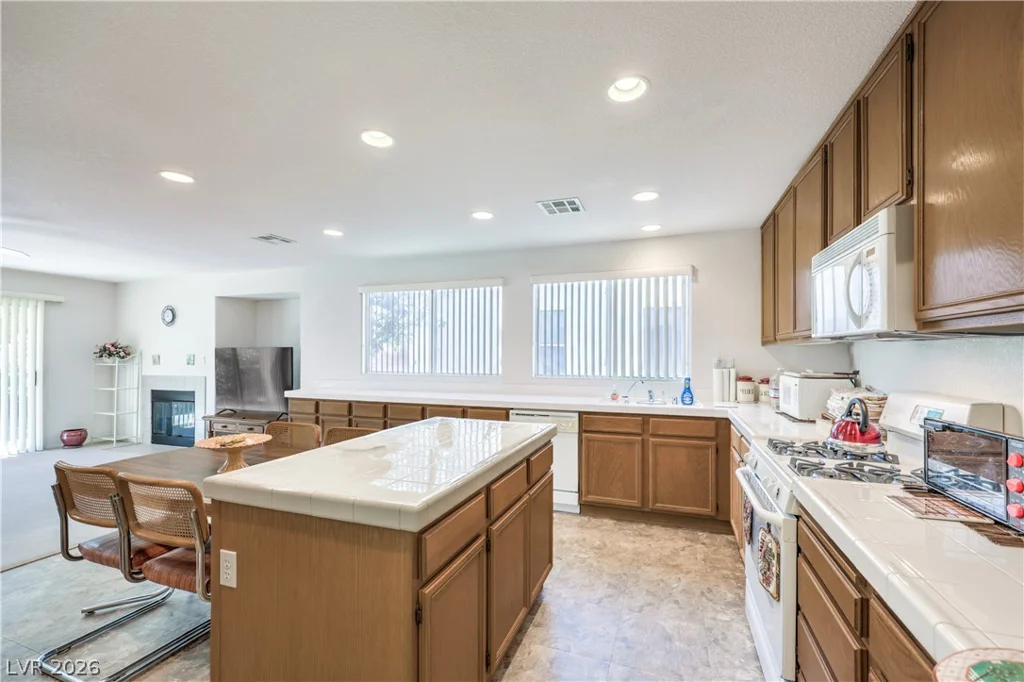6532 Giant Oak, North Las Vegas, NV 89084