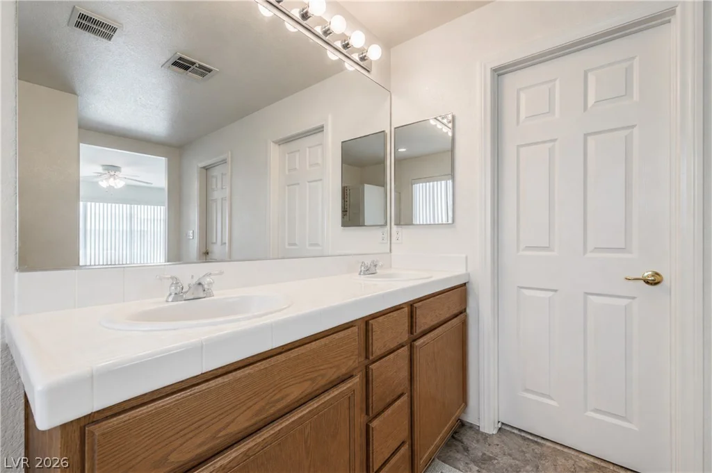 6532 Giant Oak, North Las Vegas, NV 89084