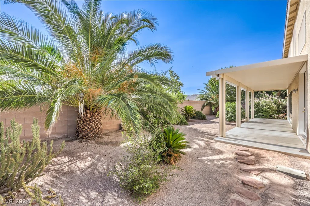 6532 Giant Oak, North Las Vegas, NV 89084