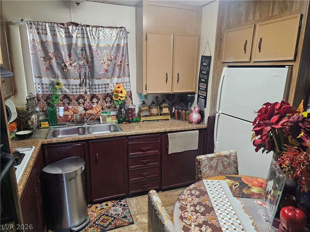 3427 Haleakala, Las Vegas, NV 89122