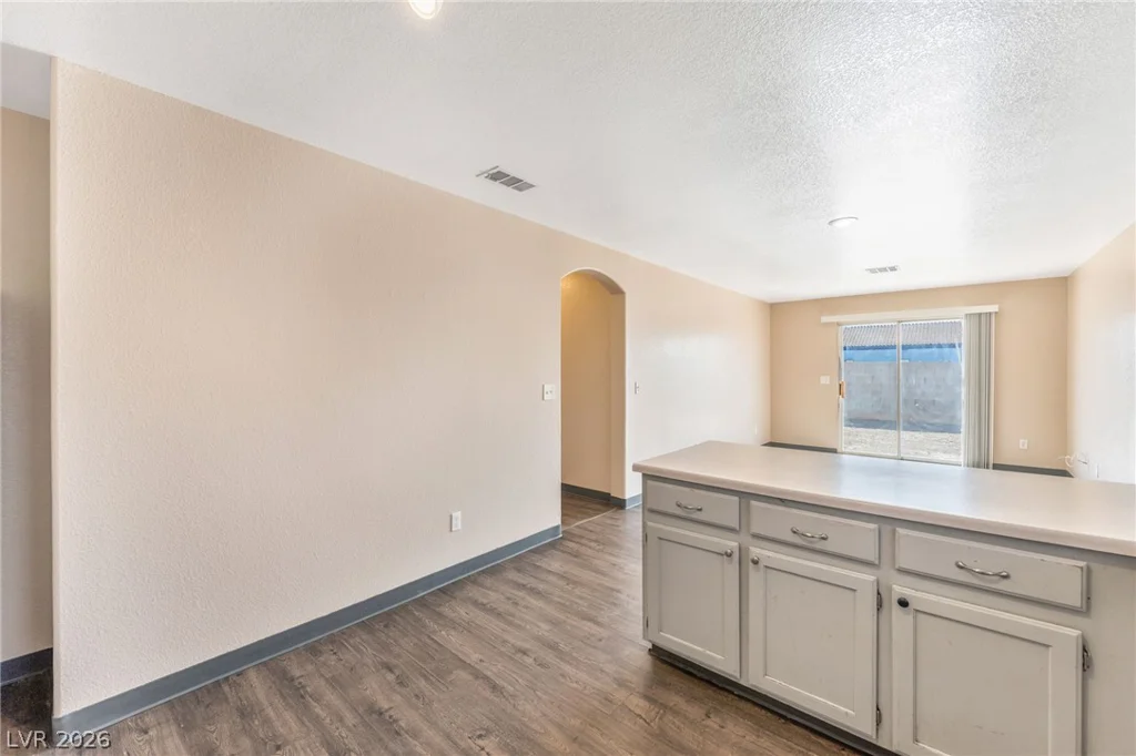 2306 Glastonbury Thorn, North Las Vegas, NV 89032