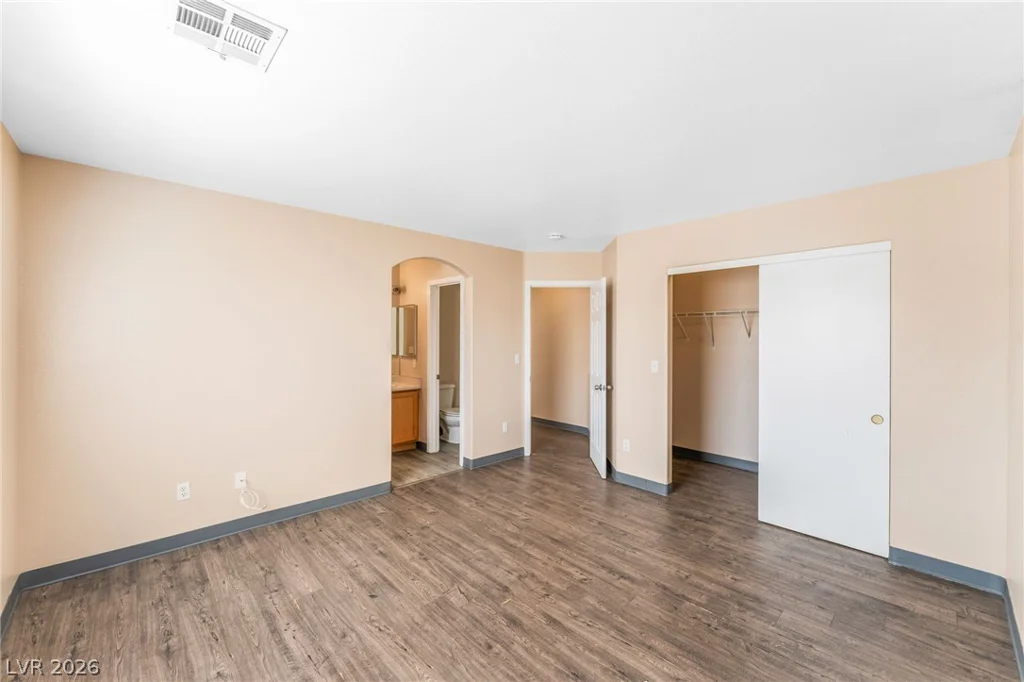 2306 Glastonbury Thorn, North Las Vegas, NV 89032