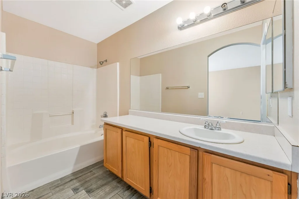 2306 Glastonbury Thorn, North Las Vegas, NV 89032