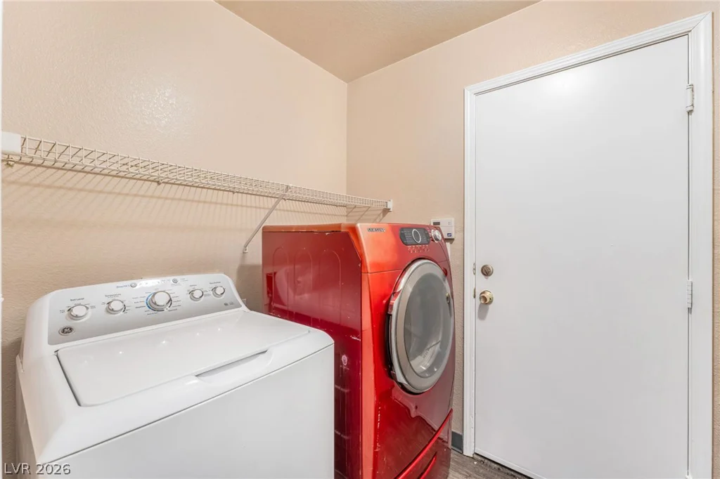 2306 Glastonbury Thorn, North Las Vegas, NV 89032