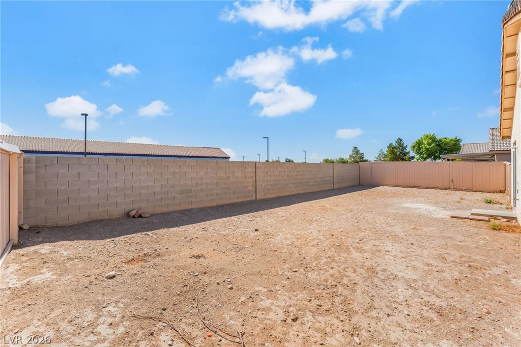 2306 Glastonbury Thorn, North Las Vegas, NV 89032