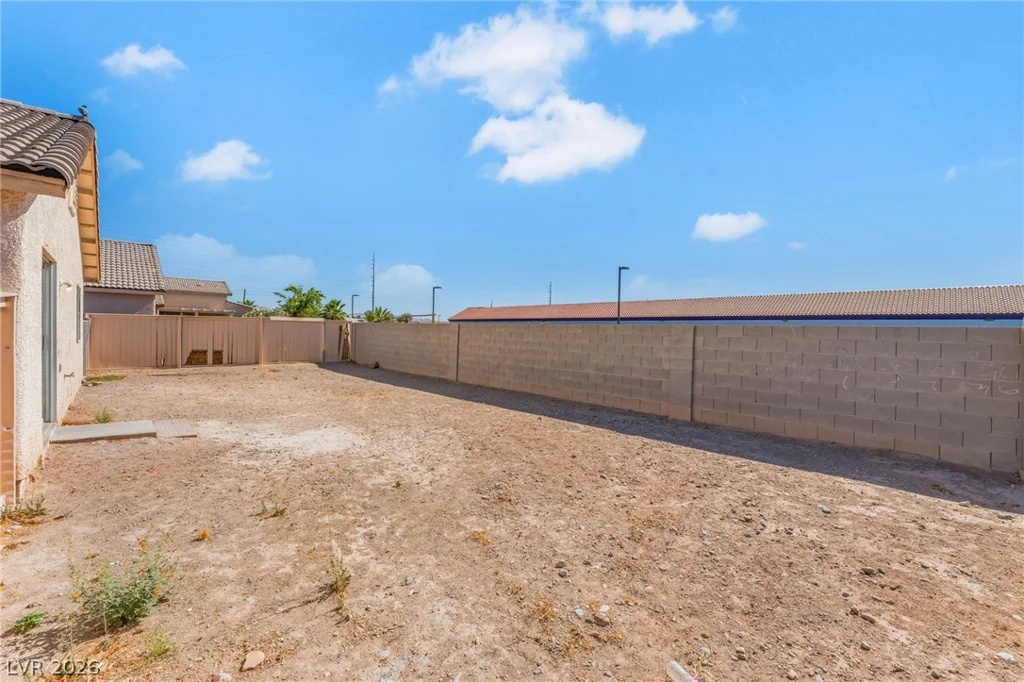 2306 Glastonbury Thorn, North Las Vegas, NV 89032