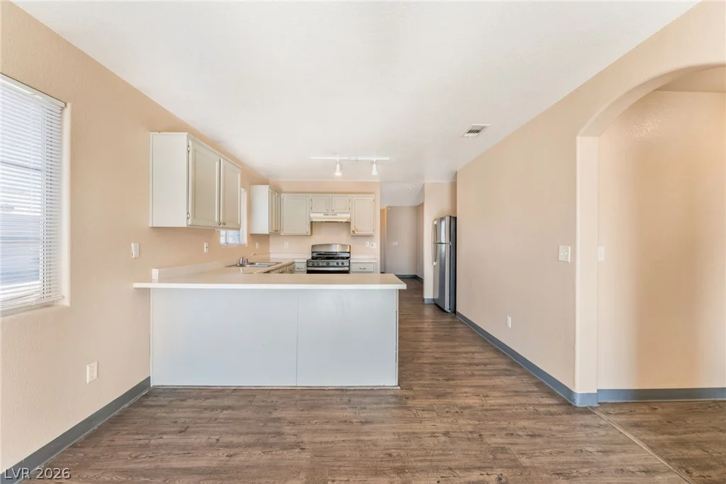 2306 Glastonbury Thorn, North Las Vegas, NV 89032