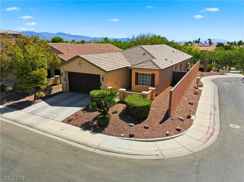 6420 Birdcall, North Las Vegas, NV 89084