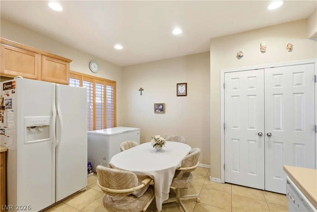6420 Birdcall, North Las Vegas, NV 89084