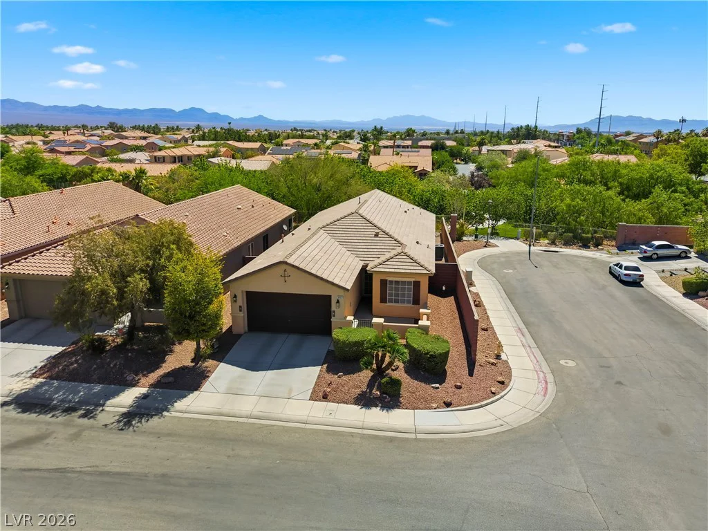 6420 Birdcall, North Las Vegas, NV 89084