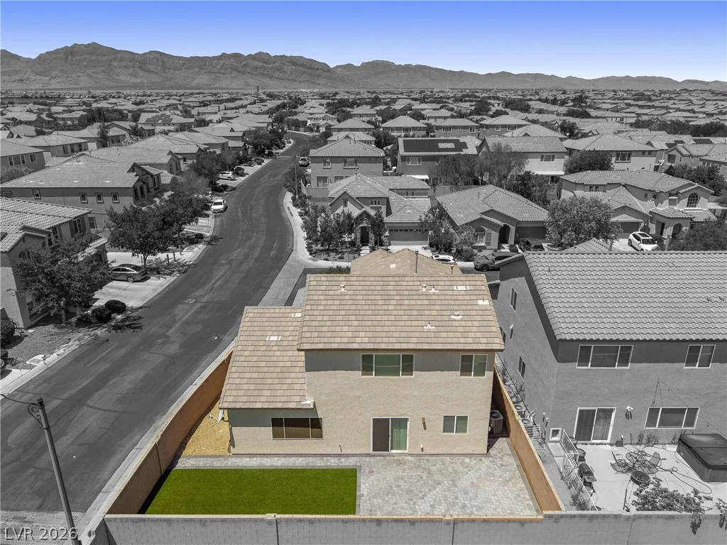 7734 Tree Lane Peak, Las Vegas, NV 89166