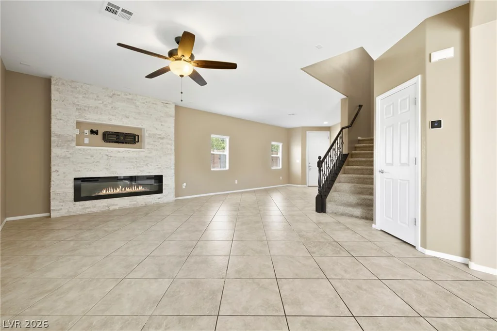 7734 Tree Lane Peak, Las Vegas, NV 89166