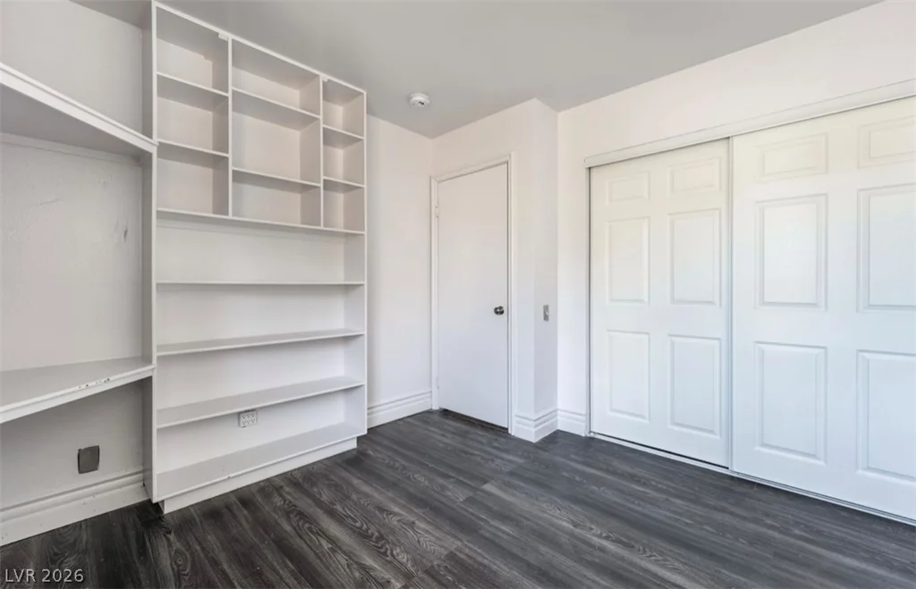 2208 Tarraso, Las Vegas, NV 89102