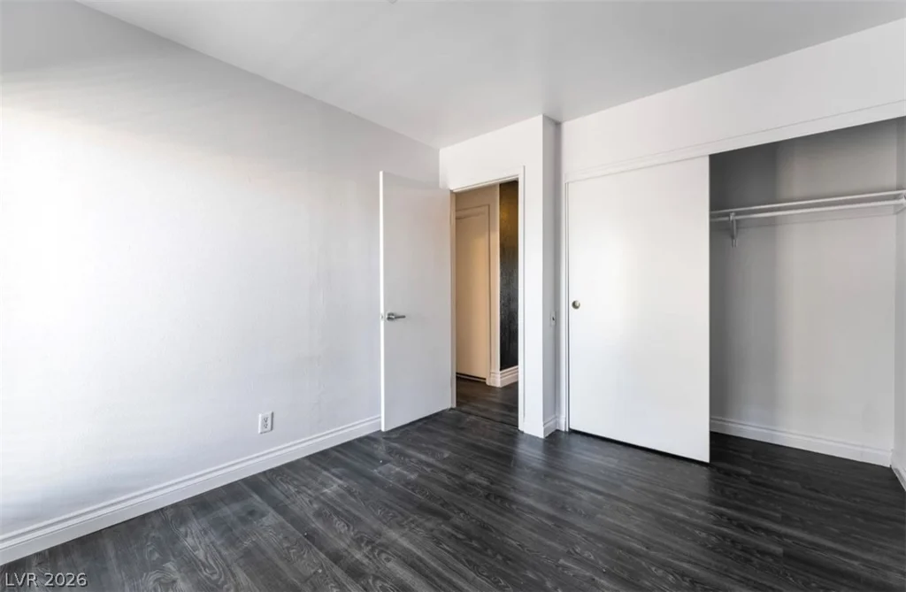 2208 Tarraso, Las Vegas, NV 89102