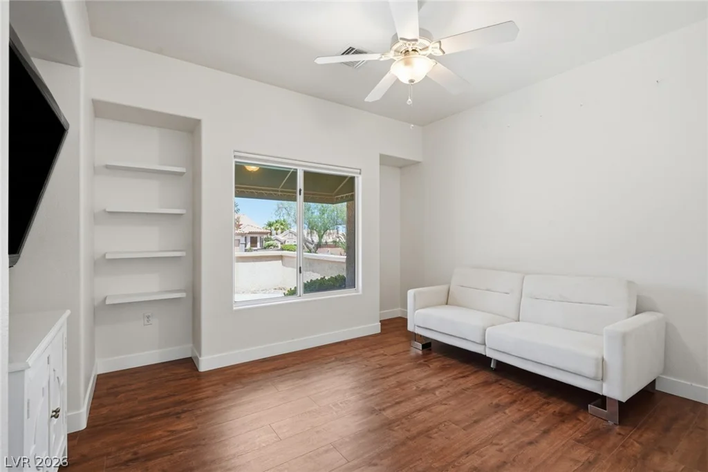 11013 Mission Lakes, Las Vegas, NV 89134