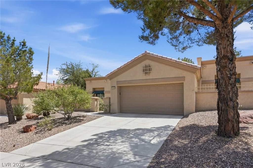 11013 Mission Lakes, Las Vegas, NV 89134