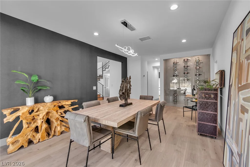 2861 Queens Courtyard, Las Vegas, NV 89109