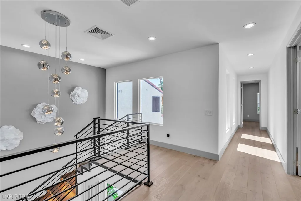 2861 Queens Courtyard, Las Vegas, NV 89109
