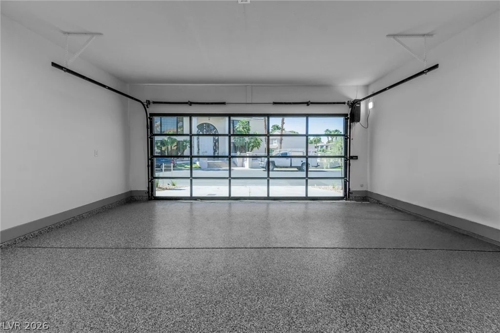 2861 Queens Courtyard, Las Vegas, NV 89109
