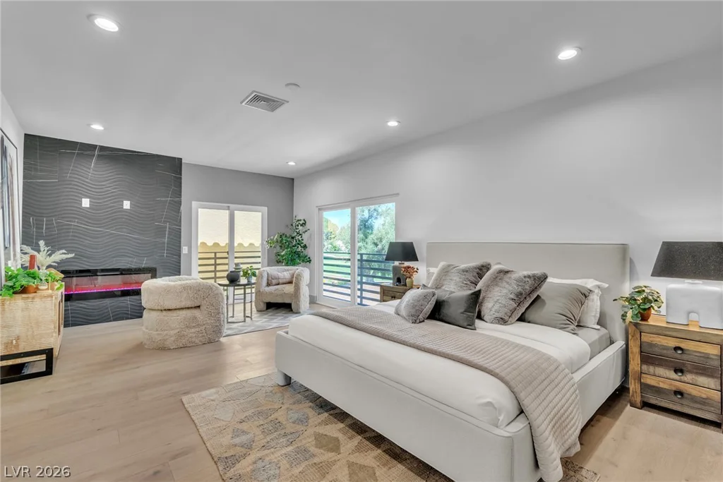2861 Queens Courtyard, Las Vegas, NV 89109