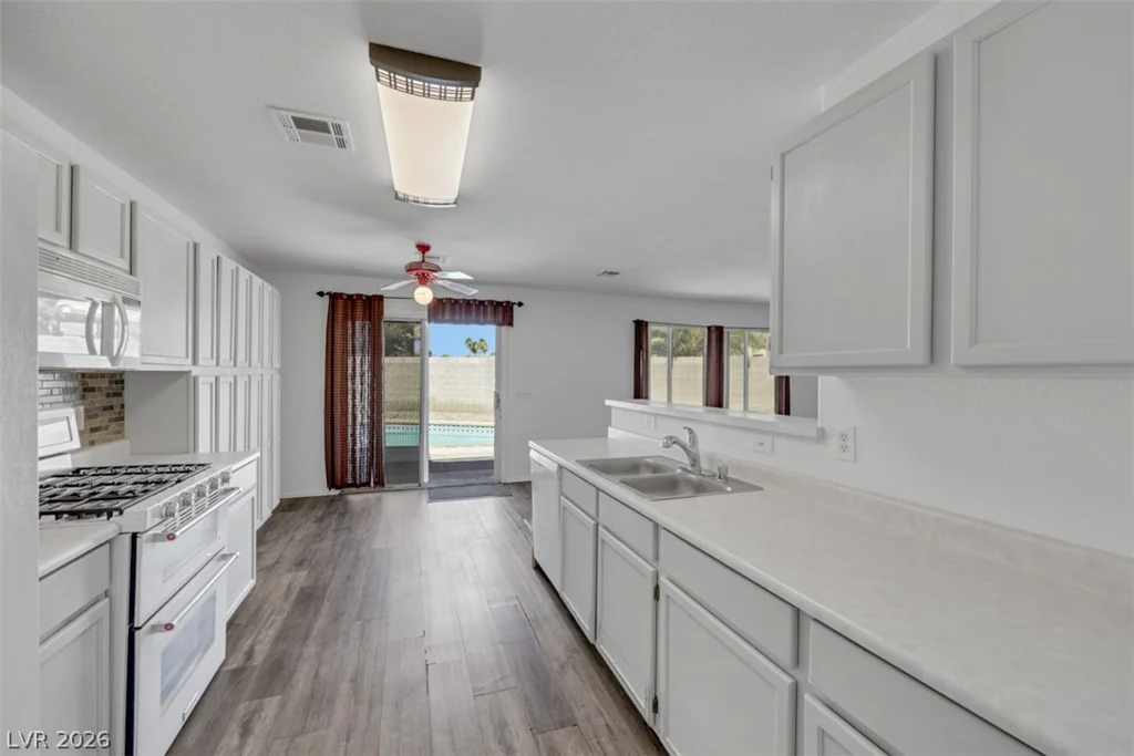5211 Joshua Jose, North Las Vegas, NV 89031