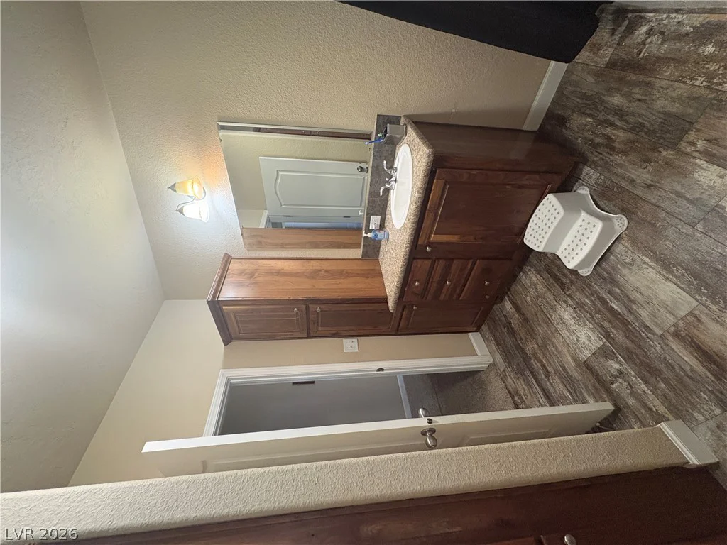 65 100th, Ely, NV 89301