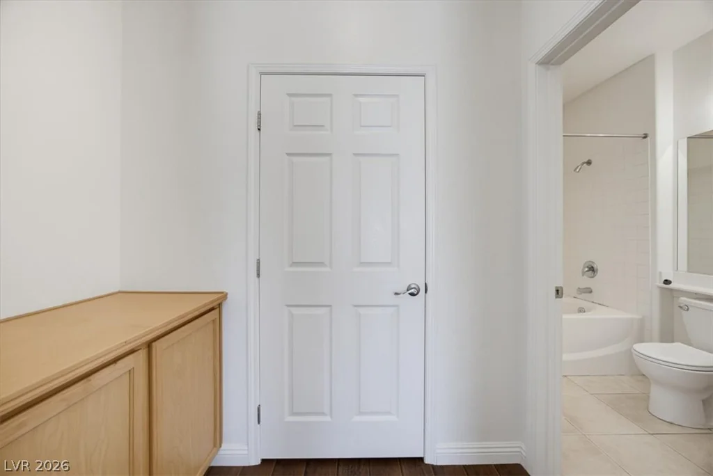 3825 Juno Beach, Las Vegas, NV 89129
