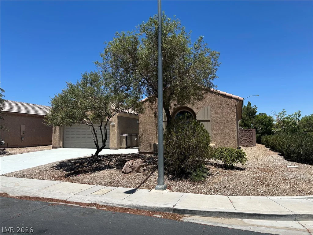 5728 Flying Birdie, Las Vegas, NV 89122