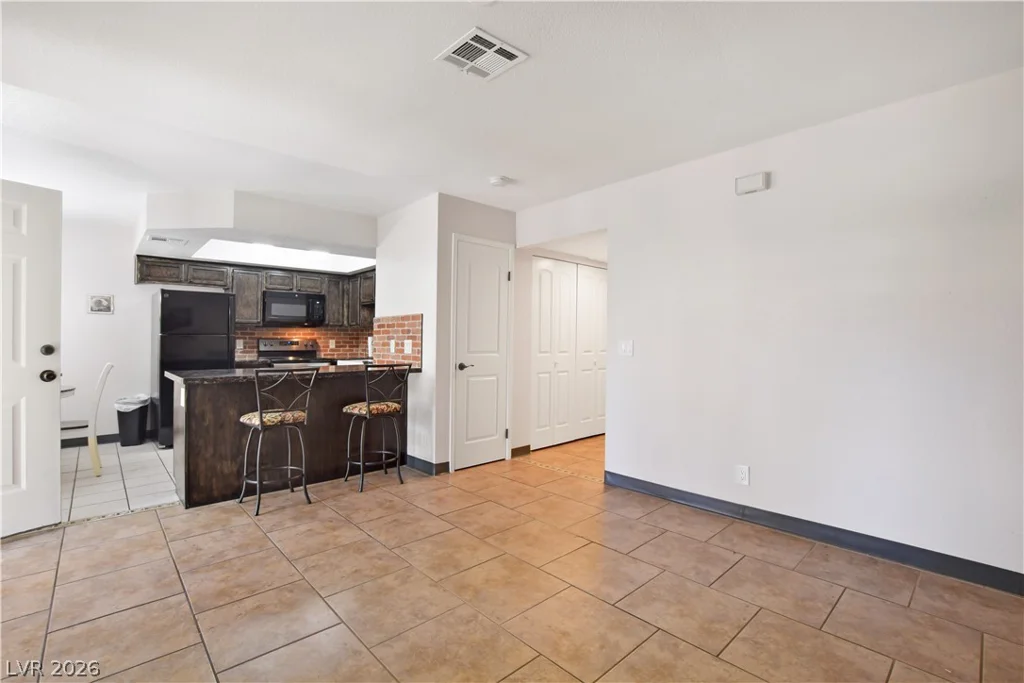 1321 Cinder Rock, Las Vegas, NV 89128